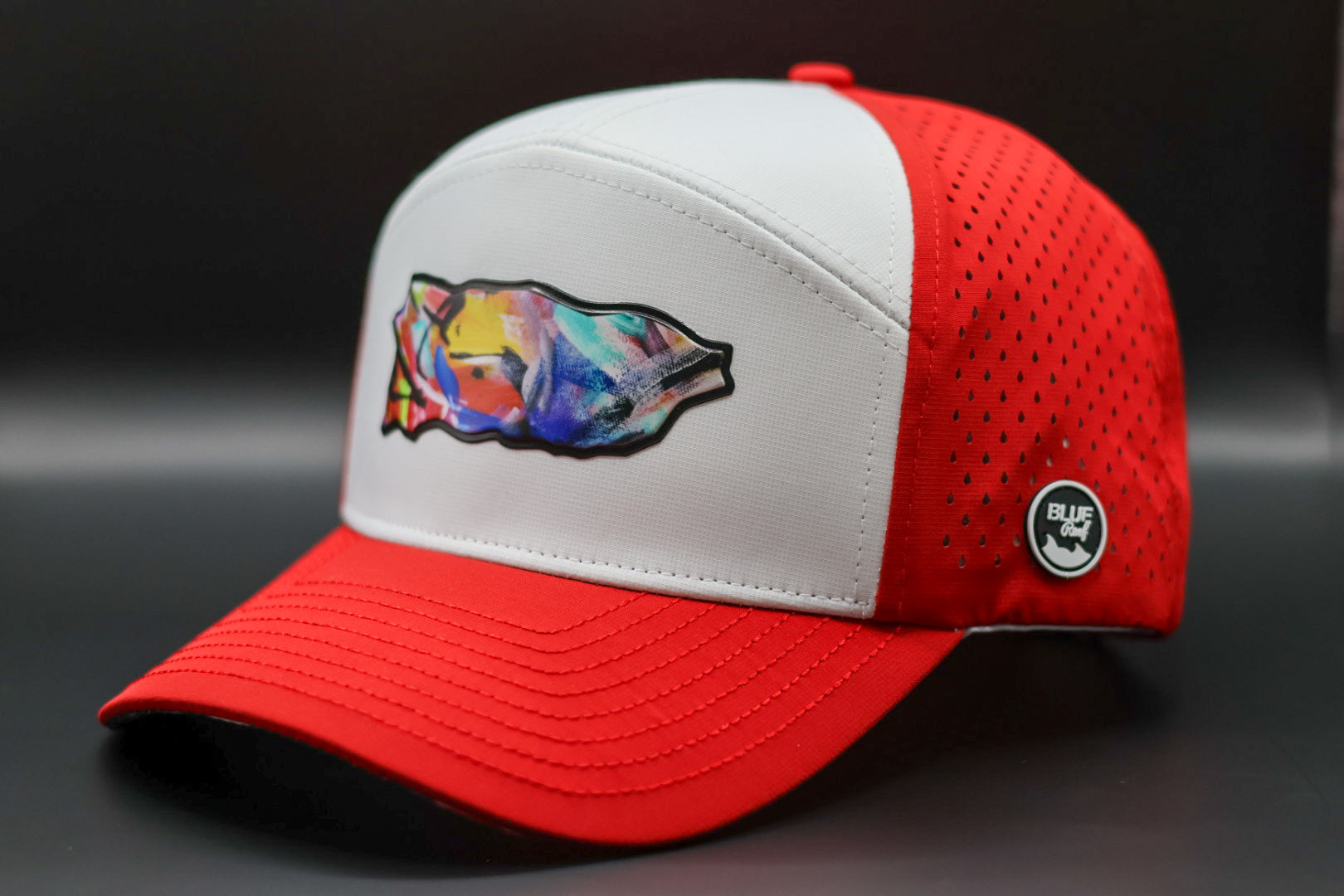 Gorra 7 paneles snapback, color roja y blanca con logo frontal en colores representando la isla de Puerto Rico
Gorra para vestir en la residencia de bad bunny
Gorra flotante
Gorra paravtoda ocasion, unisex
Gorra primium de alta calidad y diseño unico
Gorra exclusiva de Puerto Rico
Gorra que representa a Puerto Rico
De aqui PR
